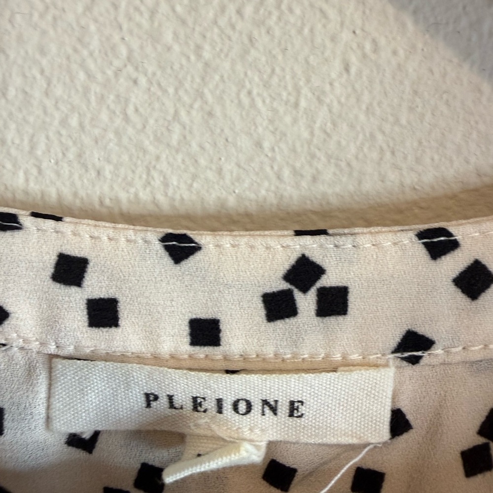 Pleione Black and White Patterned Blouse - Picture 5 of 5